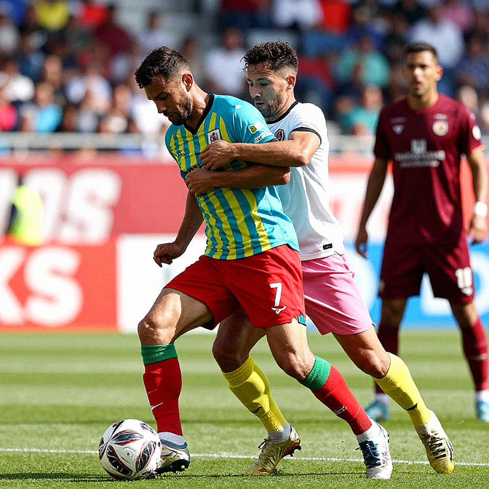 V-League đang đấu bằng những thứ khán đài không nhìn thấy