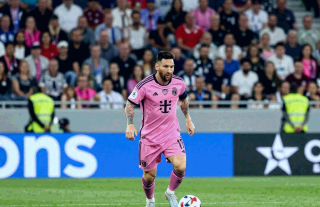 Bốn trận bất bại của Zidane và lời cảnh tỉnh của Pires: bóng đá Pháp có đang quên Deschamps quá nhanh?