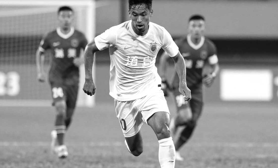 V.League 1 giữa cơn bão tin đồn: Bóng đá Việt Nam cần một bộ lọc độ tin cậy