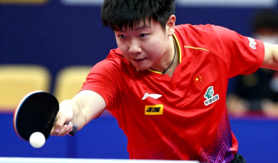 Ayase Ueda chấn thương trước Galatasaray: Lille và bài toán chi phí của một ca plantar fascia