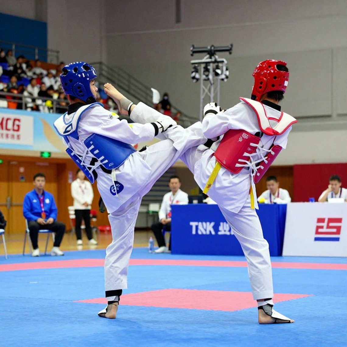 Farid Basharat và nghịch lý 16-0: Khi UFC định giá sự hấp dẫn cao hơn chiến thắng