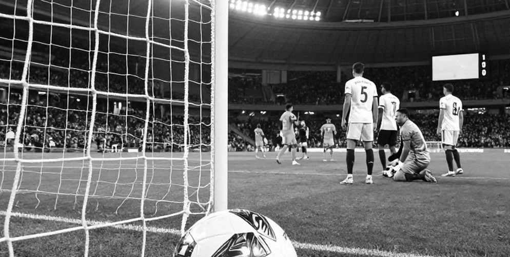 Real Madrid 4-1 Sevilla: Bốn bàn thắng, một hàng thủ còn hở, và bài kiểm tra thật nằm ở Clasico