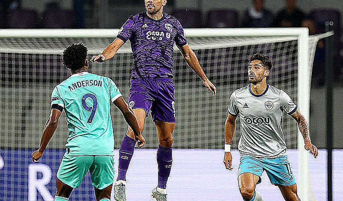 Chuyển nhượng V.League: tiền chảy vào bản highlight, không chảy vào cấu trúc Chuyển nhượng V.League: tiền chảy vào bản highlight, không chảy vào cấu trúc