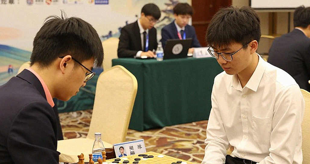 ChessBase Magazine #225: Đằng sau dòng "Trung Quốc dẫn 15/16" ở Samarkand