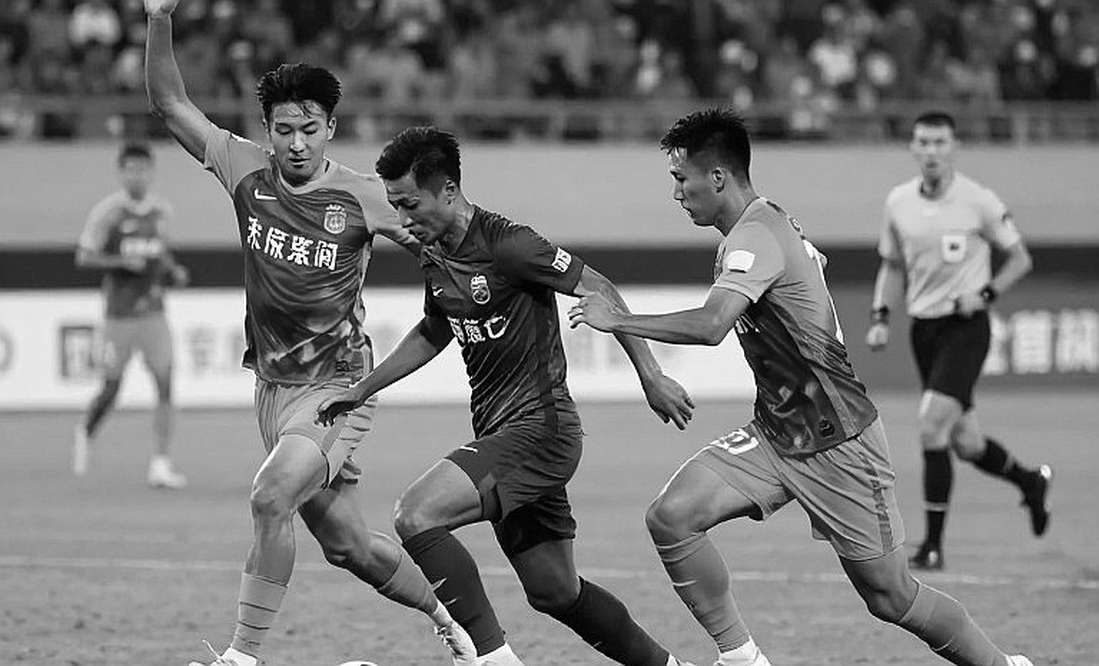 Quang Vinh: ba bàn trong 121 phút và chỗ dòng tít đang đọc sai dữ liệu