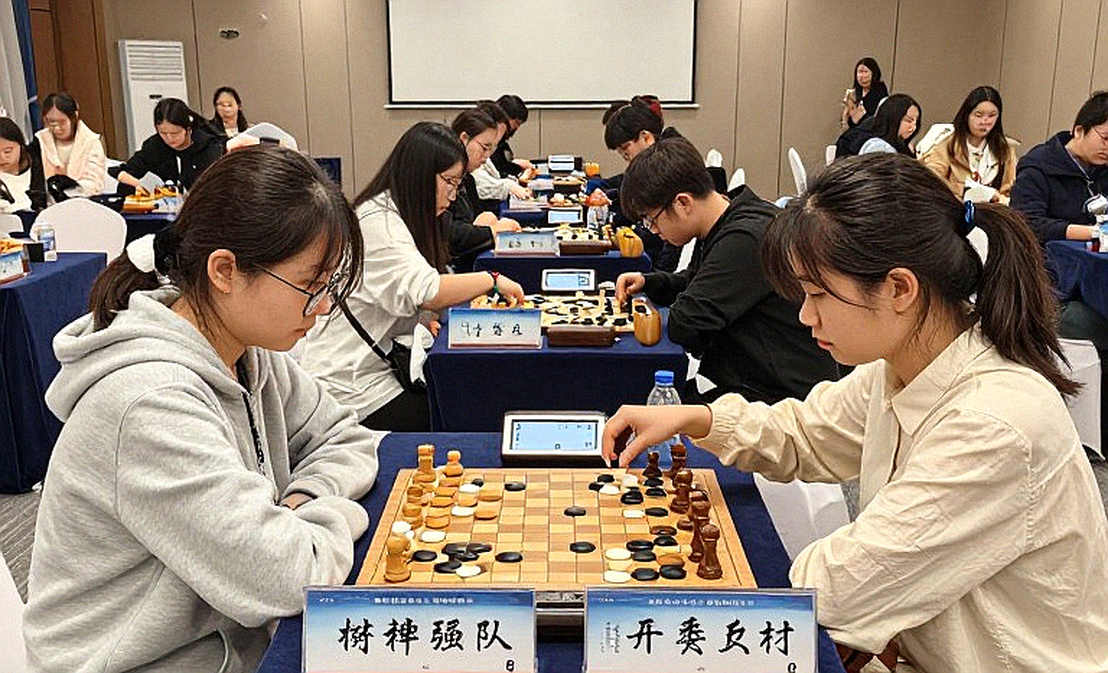 ChessBase Magazine số 225: Ván Sicily ẩn mình, 27 ván ngắn và cái bẫy của lời quảng cáo